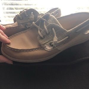 Sperry boat shoes size 8.5m (price is firm)